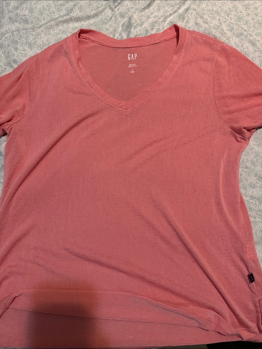 GAP Women's V-Neck Tee in Coral